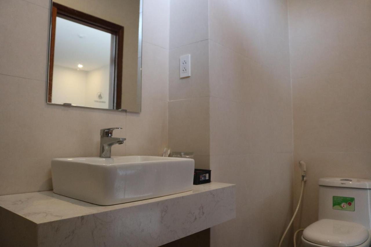 Phuc Ngoc Hotel Danang Exterior photo