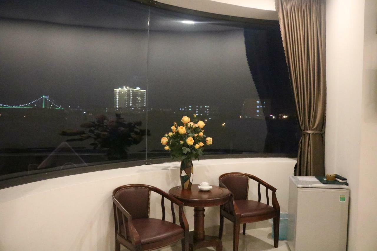 Phuc Ngoc Hotel Danang Exterior photo
